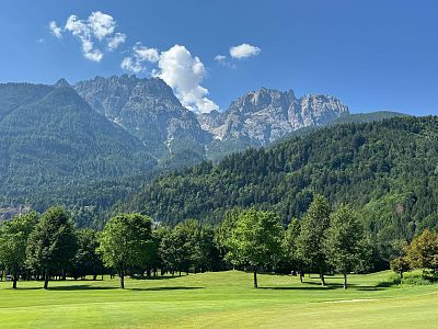 dolomitengolf-golfplatz-gruen-9-loch11-3