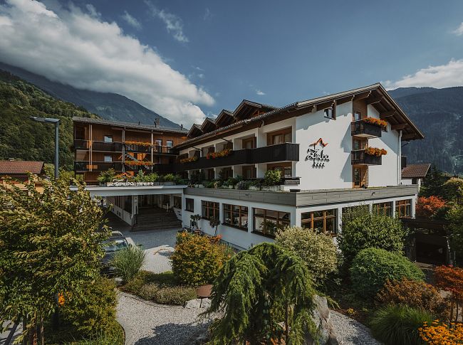 2022_Hotel aussen Sommer 2