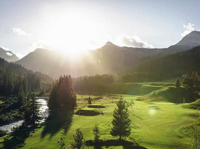 Golf (c) Christoph Schöch - Lech Zürs Tourismus GmbH (1)