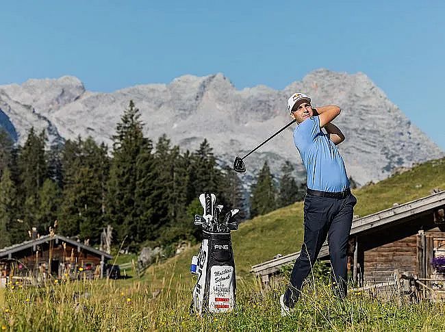 Shooting_Schwab2448