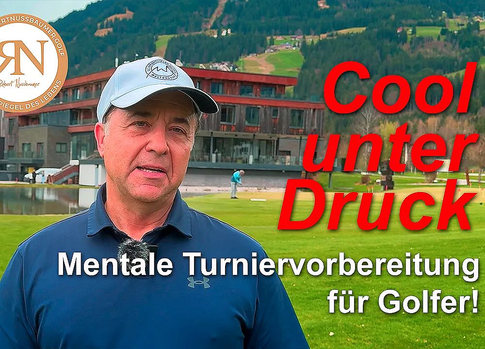 Man in a cap stands on a golf course with mountains. Text reads 'Cool unter Druck' and 'Mentale Turniervorbereitung für Golfer!' in German.