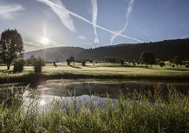 Überflutung einer Penalty Area – Zeitweiliges Wasser – ja oder nein.